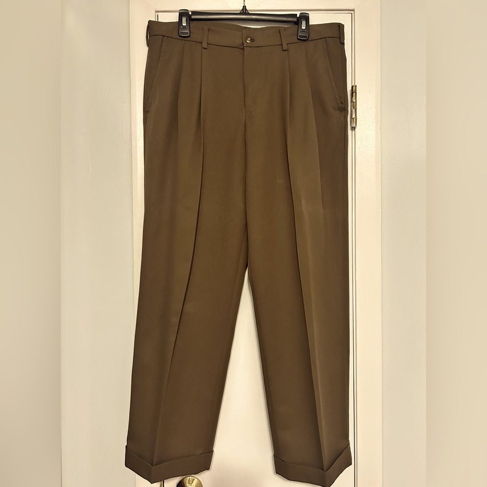 Van Heusen Brown Dress Pants Pleated Front Classic Fit